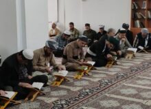 برگزاری محفل انس با قرآن در جوار بقعه متبرکه امامزاده پیرعمر(ع) سنندج