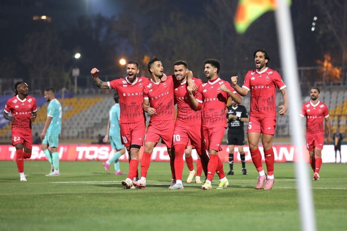 ترکیب یازدهنفره پرسپولیس برابر ملوان