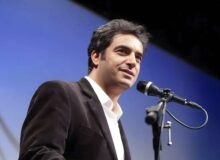 حضور توجه‌برانگیز منوچهر هادی در جشنواره فجر+ عکس