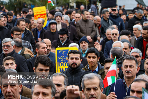 حضور پرشور زنجانی‌ها در راهپیمایی یوم‌الله ۲۲ بهمن؛ تکرار حماسه حضور
