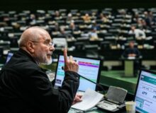 رئیس مجلس: اسقاط خودرو باید طبق قانون انجام شود