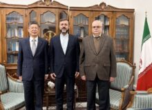 رایزنی و تبادل نظر سفرای چین و روسیه با غریب آبادی