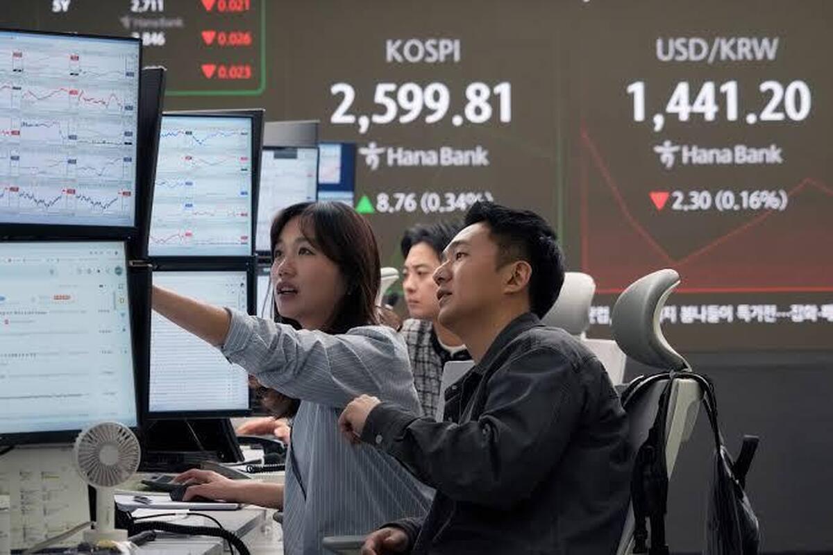 رکوردشکنی سهام آسیا در ۲۰۲۶؛ برتری بورسهای آسیا نسبت به والاستریت