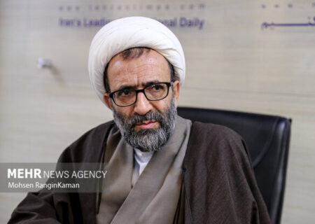 سلیمی: چسبندگی دولت به زمین و عدم تحرک در واگذاری اراضی قابل قبول نیست