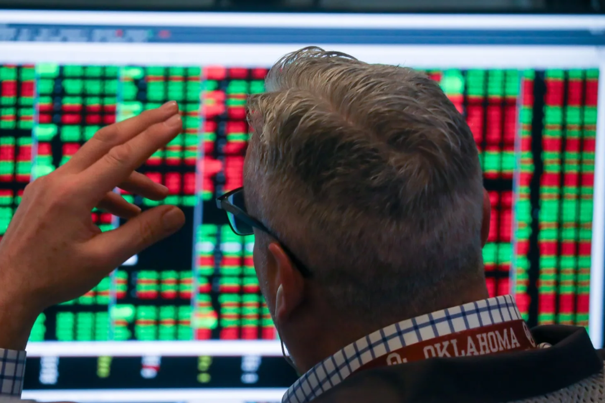 شکاف بیسابقه نوسان در والاستریت؛ آرامش فریبنده شاخصها