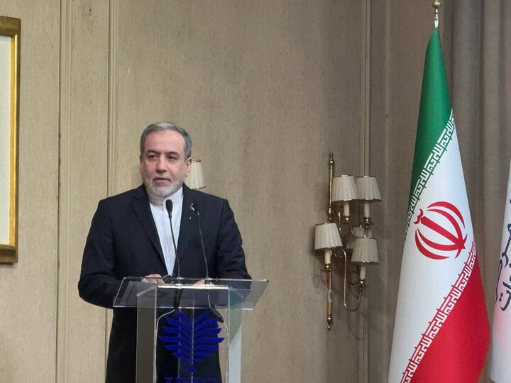 عراقچی: رمز قدرت ایران «نه» گفتن به زور و دفاع از استقلال است