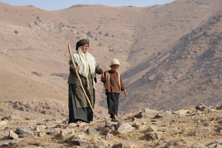 فرار از دام بیوگرافی‌های قهرمان‌محور؛ در «کوچ» قهرمان نمی‌بینید