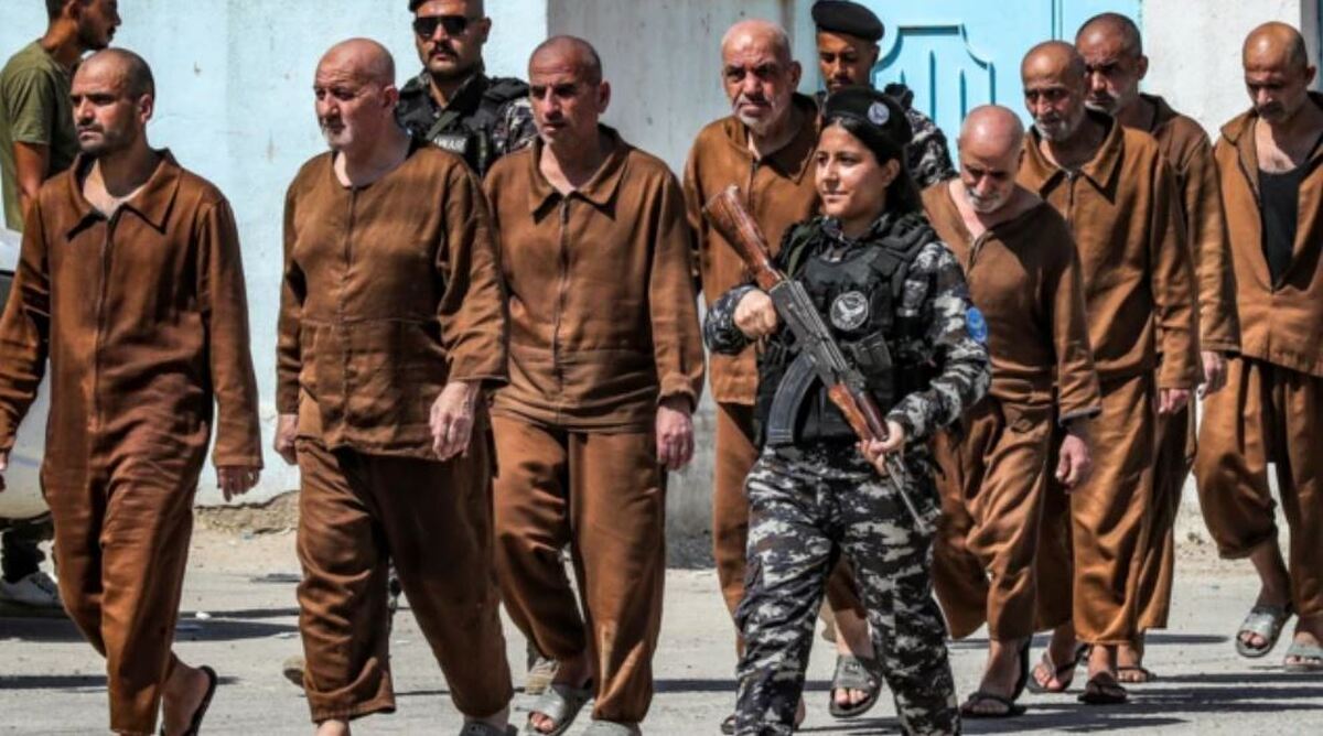 فرار ۲۰ داعشی از زندان/ فراریان پراکنده شدند