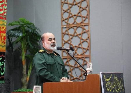 فرمانده نیروی زمینی سپاه: با روحیه و اراده قوی در میدان هستیم