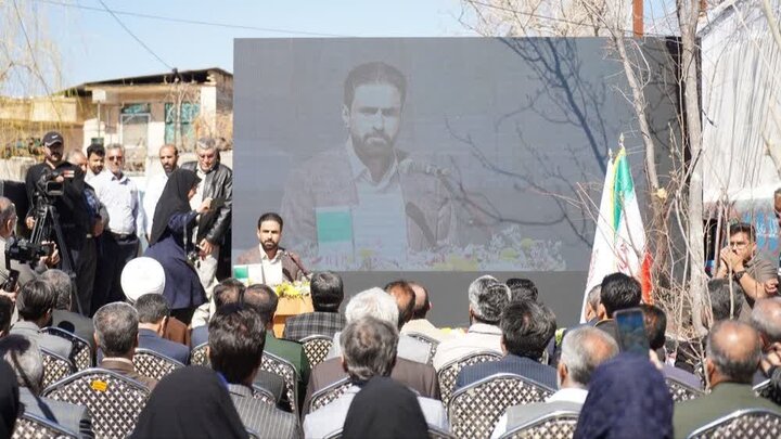 فرهنگسرای مهر رابر، نماد رویکرد مجتمع مس درآلو در مسئولیت اجتماعی است فرهنگسرای مهر رابر، نماد رویکرد مجتمع مس درآلو در مسئولیت اجتماعی است