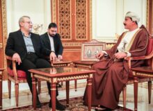 لاریجانی با وزیر دفتر سلطنتی عمان دیدار و گفتگو کرد