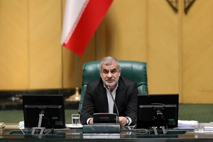 نیکزاد: اگر سپاه نبود، اروپاییها نمیتوانستند زندگی کنند