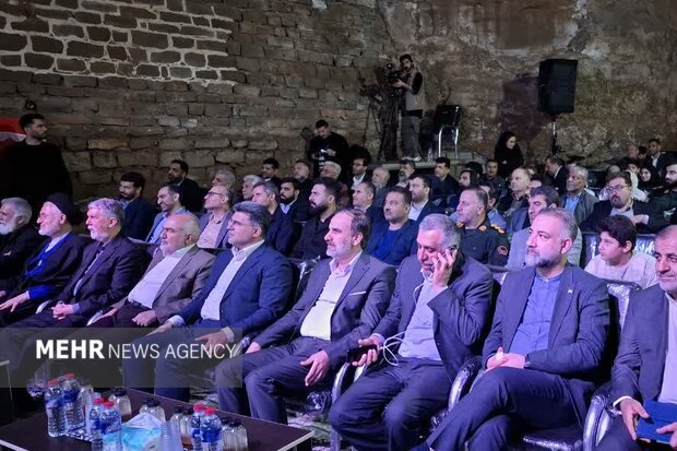 هجدهمین جشنواره ملی هنرهای تجسمی فجر در خوزستان آغاز به کار کرد