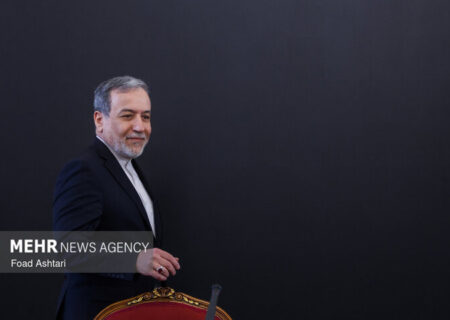 ورود وزیر امور خارجه کشورمان به مسقط