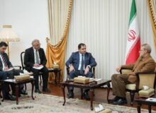 وزیر دفاع ارمنستان با لاریجانی دیدار کرد
