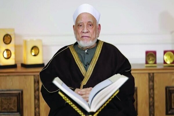 پرچم داری احمد عمر هاشم در ترویج اسلام رحمانی و مقابله با افراط گرایی