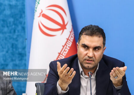 پوردهقان: حضور مردم در ۲۲ بهمن مهم‌ترین پشتوانه امنیت و ثبات کشور است