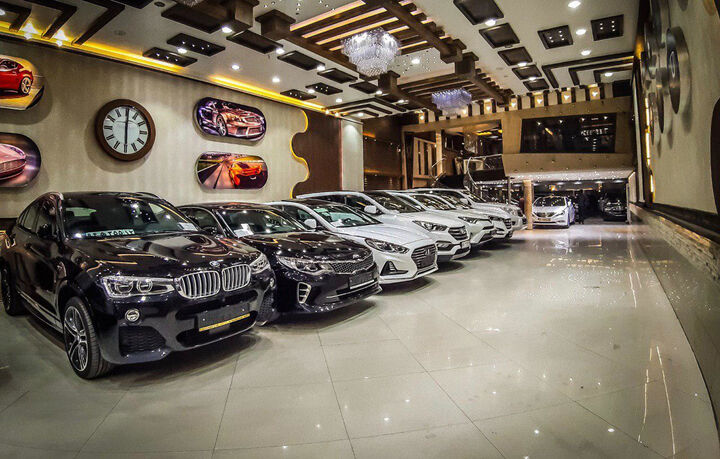 پیش ‌فروش‌ های خارج از ضابطه امکان ایجاد سونامی حقوقی در بازار خودرو را دارد