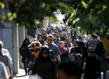 چه کسانی از انزواطلبی بیزارند و بار مسئولیت جامعه را بر دوش می‌کشند؟
