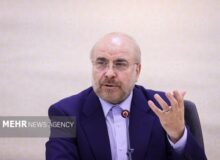 آیت‌الله مجتبی خامنه‌ای کشتی انقلاب را به سمت ایرانی آباد هدایت می‌کند