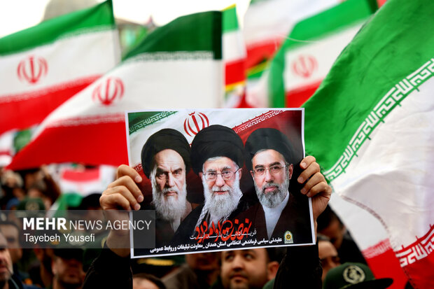 انتخاب آیت‌الله سید مجتبی خامنه‌ای موجب یأس جبهه دشمنان شد