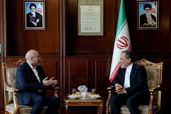 تهدید به ترور شخصیتها از ذهنهای بیمار نشات می گیرد