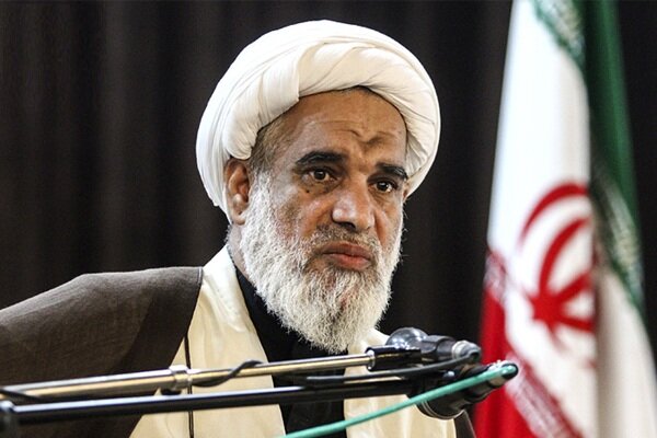 رهبر انقلاب هیچ گزینهای معرفی نکردهاند/ نگران نباشید، خدا کمک میکند