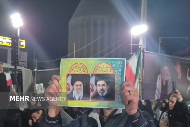 رهبر سوم انقلاب اسلامی معرفی شد؛ بیعت دوباره ملت با ولایت