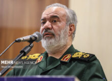 سردار فدوی: حماقت‌های آمریکا موجب محرومیت مردم جهان شده است