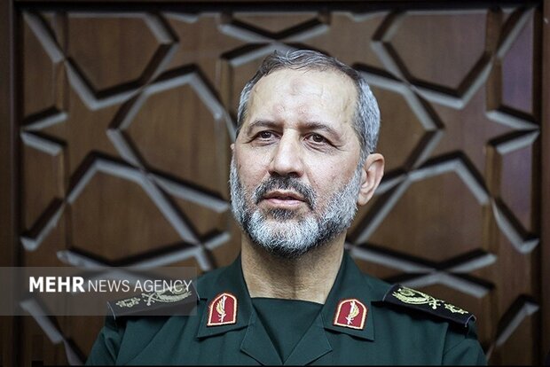سردار موسوی: استخوان استکبار در خیابان‌ها و میادین شکسته خواهد شد