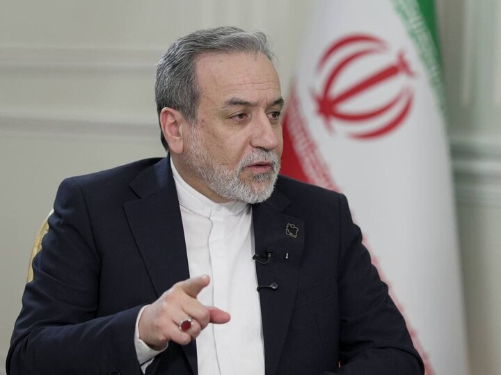عراقچی: هیچ پیامی ارسال نکردیم و تقاضای آتش‌بس نداشتیم