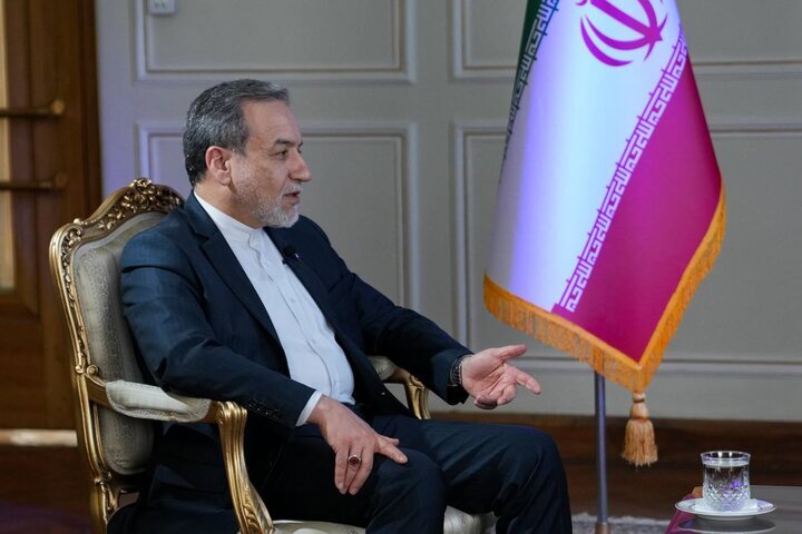 عراقچی:پس از پایان جنگ ساز و کارهای جدیدی برای تنگه هرمز طراحی می‌کنیم