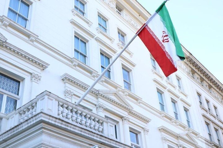 لتدن در برابر تجاوز آمریکا موضعی منطبق با حقوق بین‌الملل اتخاذ کند