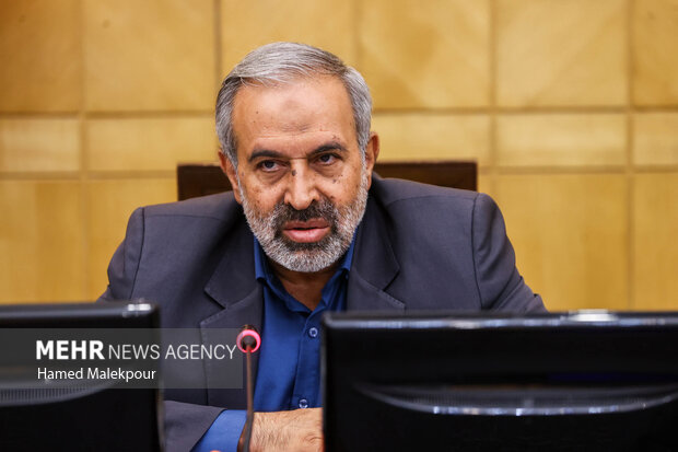 نشست ویژه مجمع نمایندگان تهران برای بازسازی مناطق آسیب‌دیده از جنگ