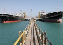 نماینده بوشهر: صادرات نفت از خارک در حال انجام است