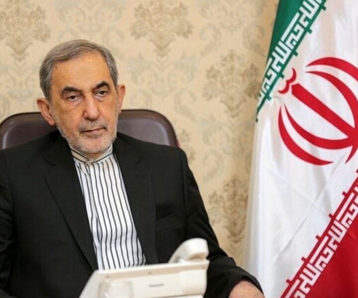 پیام علی اکبر ولایتی درپی انتخاب آیت‌الله سیدمجتبی خامنه ای به رهبری
