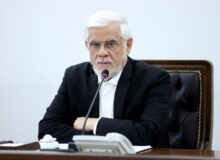 عارف: امنیت تنگه هرمز بهایی دارد