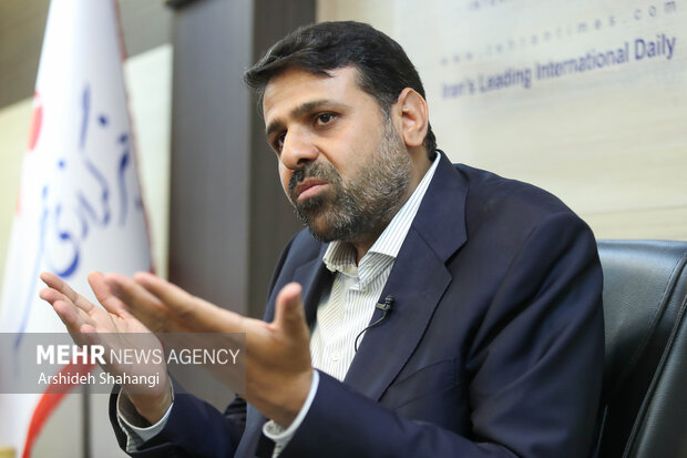 نادری:دشمن دستاوردی نداشته؛ ایران با دست برتر جنگ را به پایان میرساند