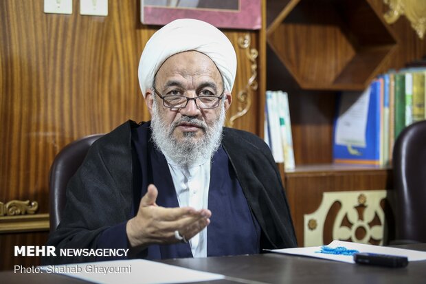 آقاتهرانی: با مذاکره مخالفم؛ نمی‌توان به آمریکا اعتماد کرد