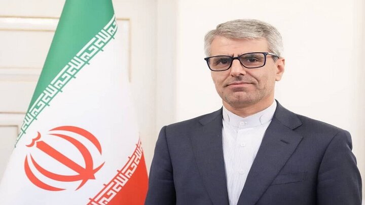 باید گریبان طرف مقابل را برای اجرای تعهدات بگیریم