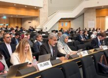 بحرینی: ملت ایران عزت و استقلال خود را معامله نمی‌کند