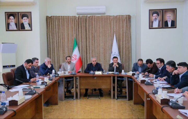 بررسی وضعیت حادثهدیدگان ملازینال تبریز در استانداری
