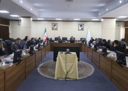 تاکید بر تدوین سیاست‌های کلی بازسازی و تحول اقتصادی در  مجمع تشخیص