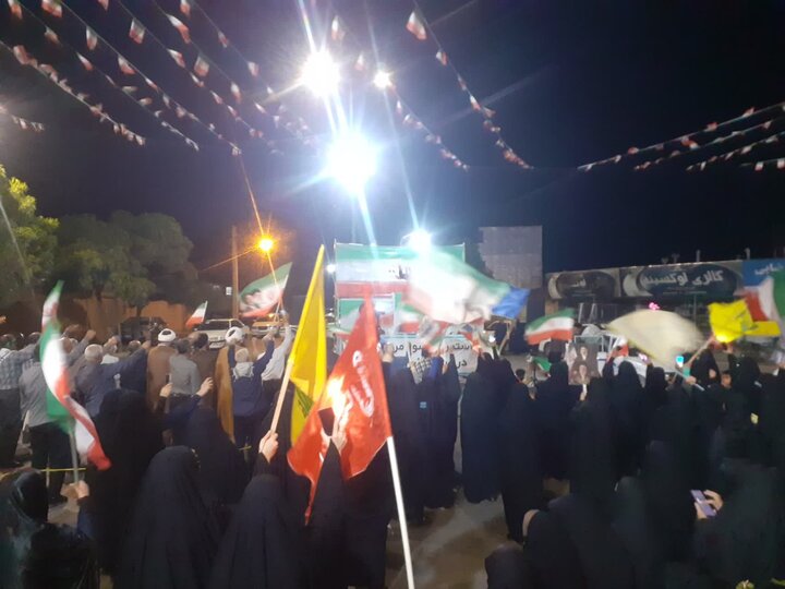 حماسه آفرینی مردم خمین در ایستگاه صدم قرار عاشقی
