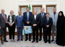 دیدار جمعی از سفرای کشورهای آمریکای لاتین مقیم تهران با عراقچی