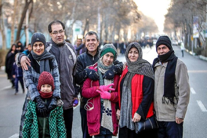از مادری تا هوش مصنوعی؛ روایت چالش‌های زن امروز
