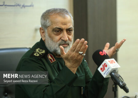 سردار شکارچی: خون شهید حاجی زاده باعث شکستن غرور امریکا شد