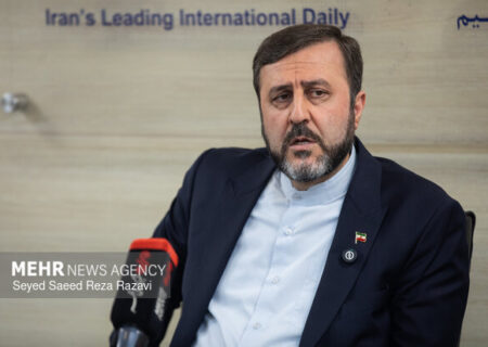غریب‌آبادی: شورای حکام نباید محل سفیدشویی تجاوز نظامی شود