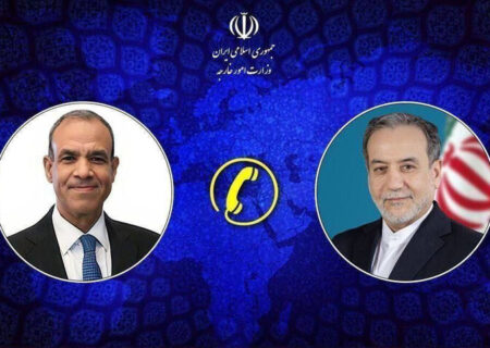 گفت‌وگوی تلفنی عراقچی با همتای مصری