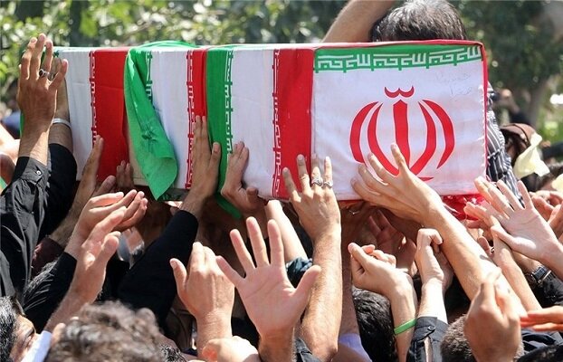 خاموشی: مادر شهید شمشادیان برای خلبانان جوان هوانیروز مادری دلسوز بود